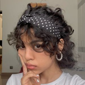 Meet your Posher, Ayesha